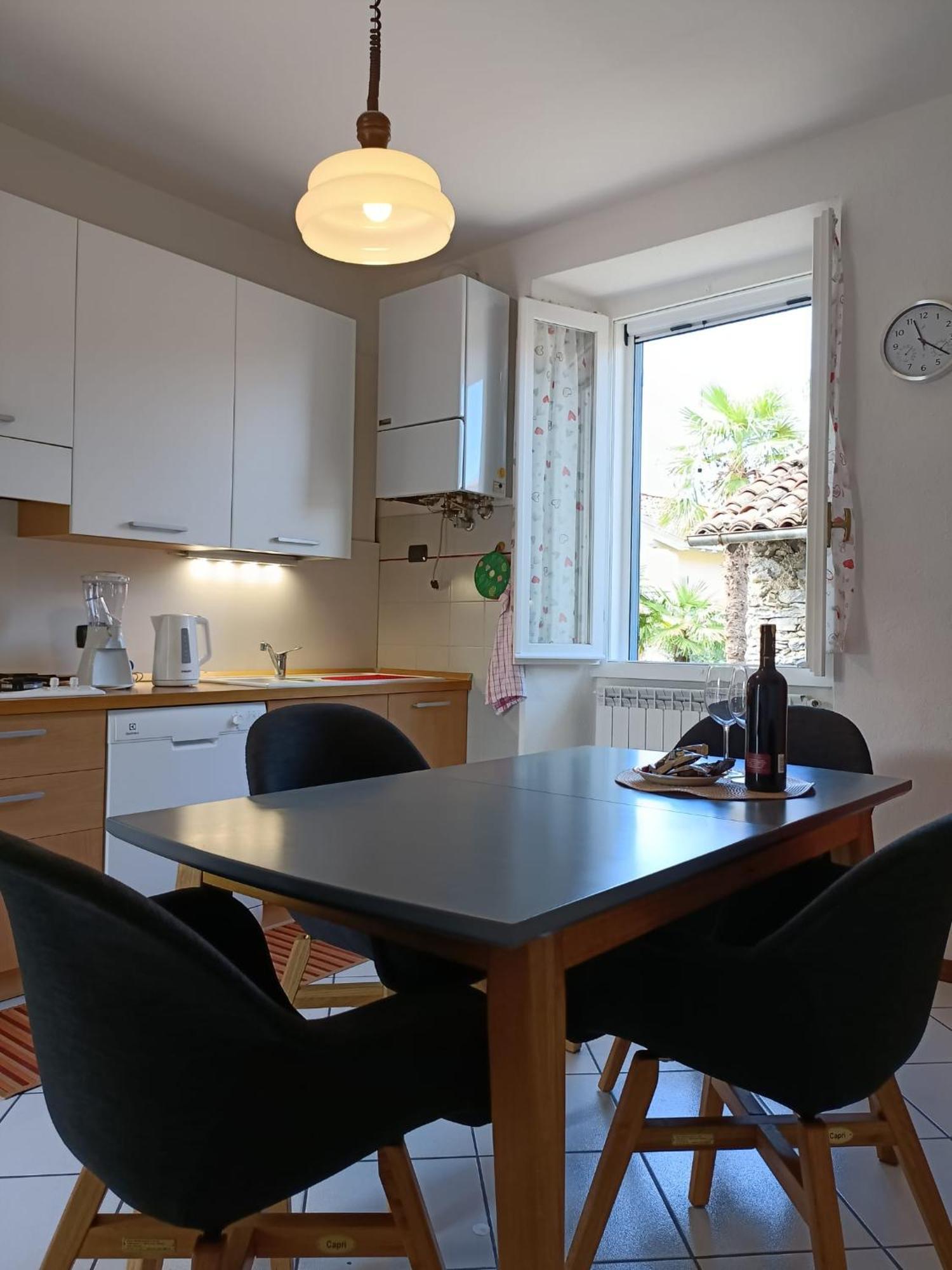 Ferienwohnung Tranquil Heaven Antoliva Verbania Exterior foto